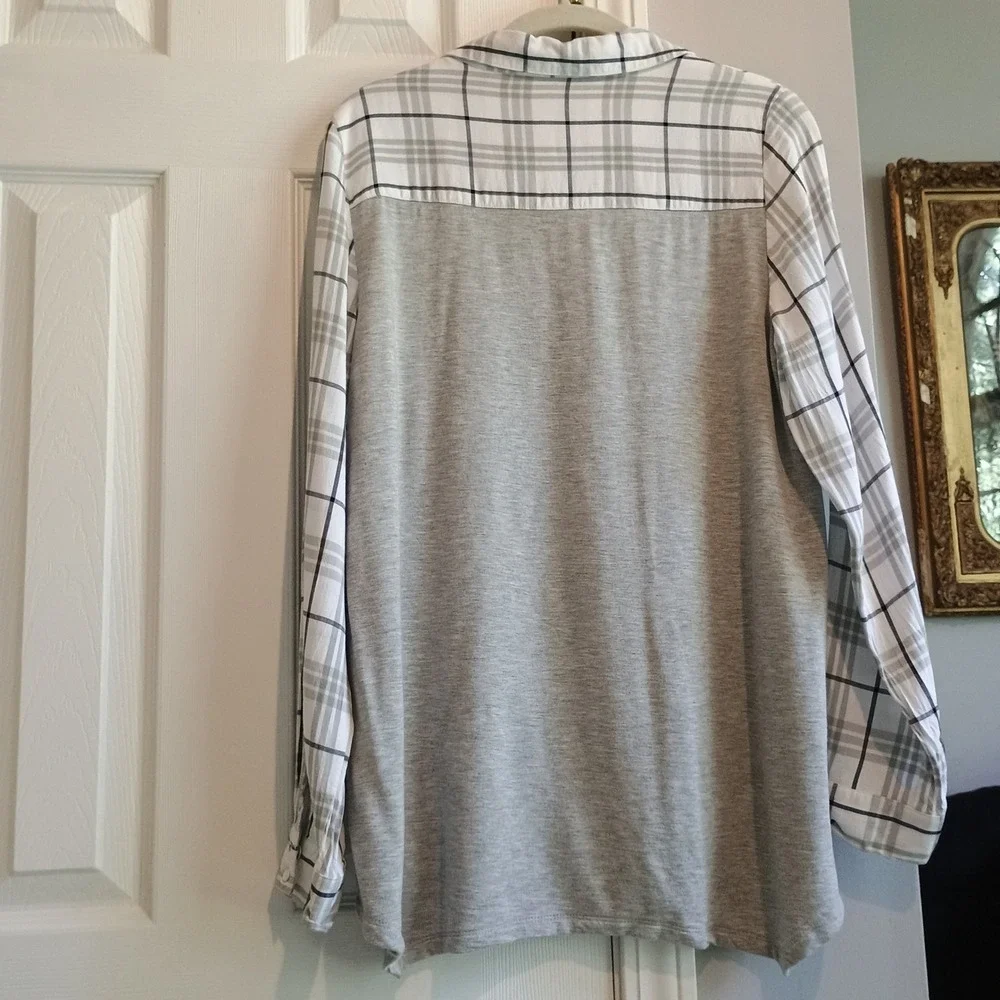 G.H. Bass & Co. Plaid Button Down Shirt Women's Gray White Long Sleeve - Picture 4 of 13